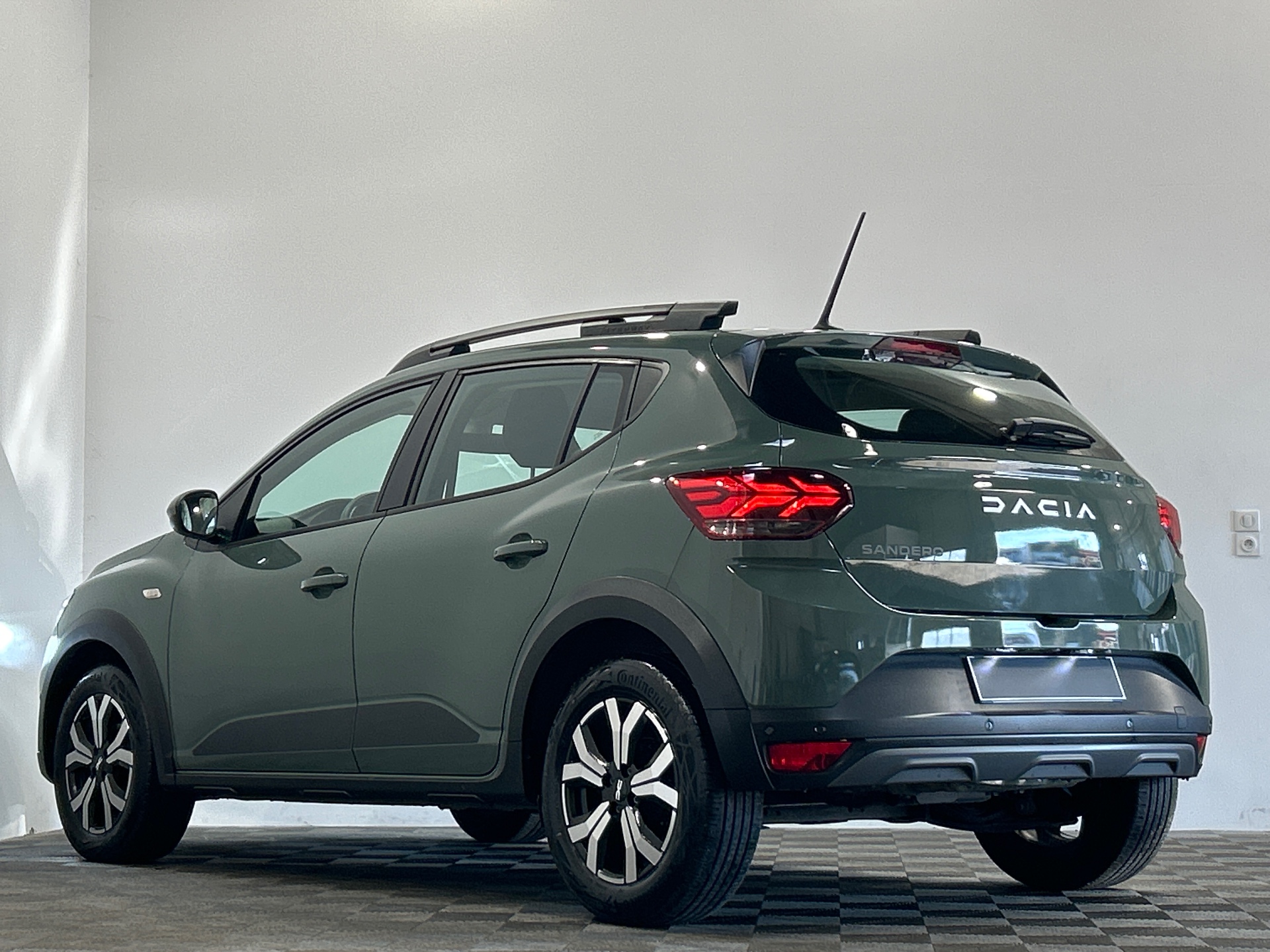 DACIA SANDERO ECO-G 100 Stepway Expression +