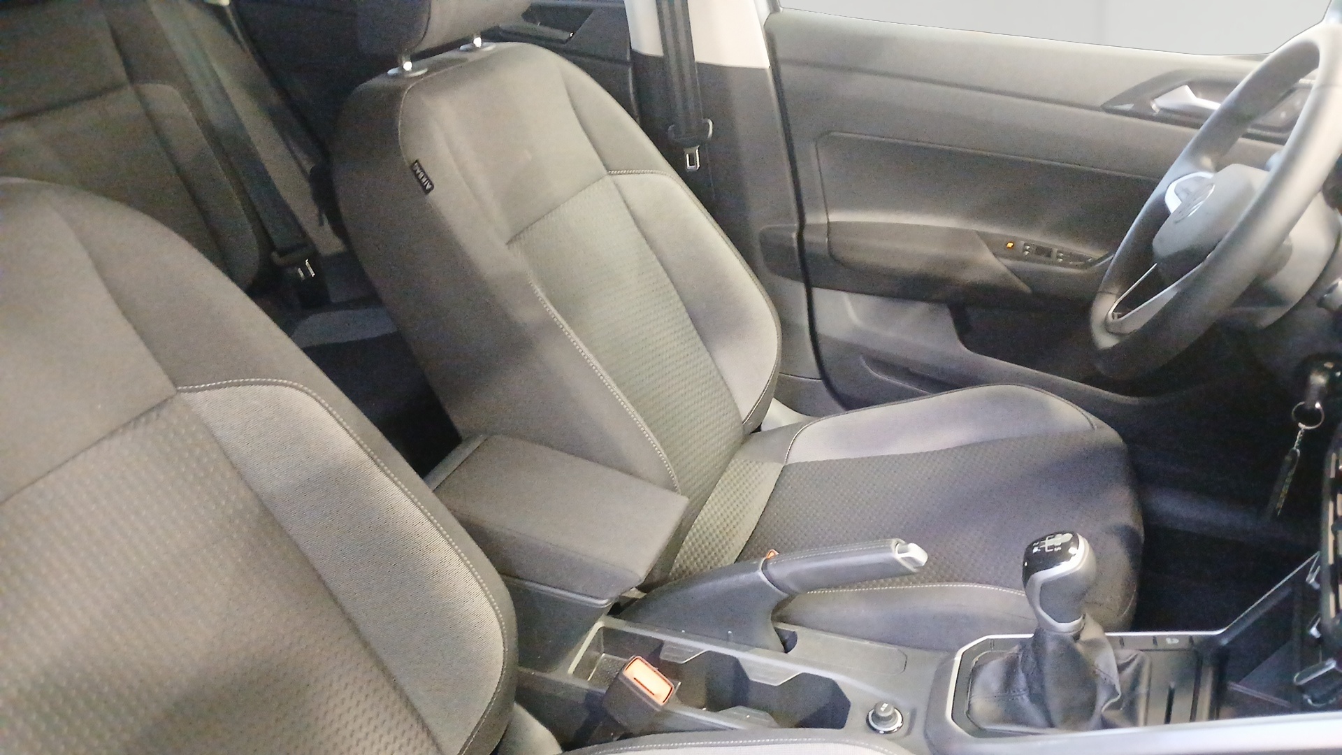 VOLKSWAGEN POLO VW Edition 1.0 TSI 95