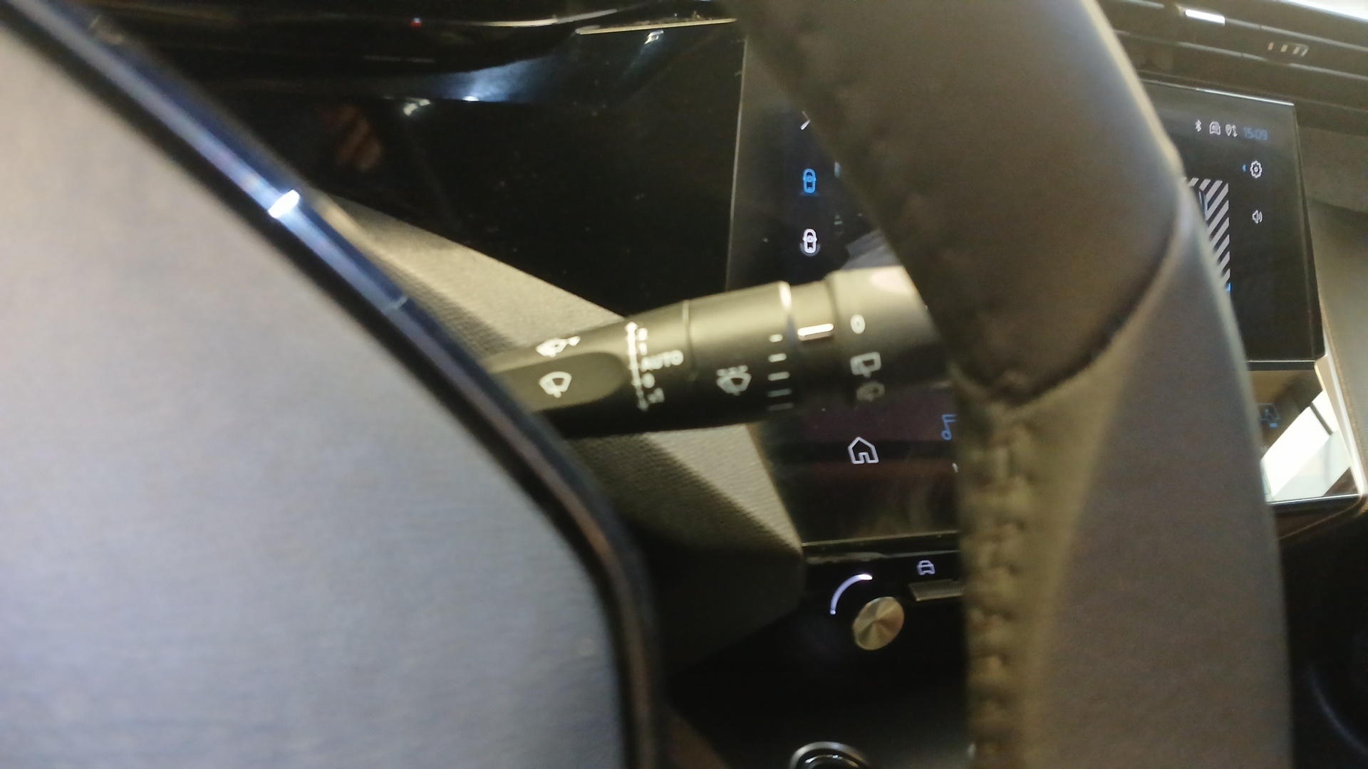PEUGEOT 308 Allure Hybrid 145 ch e-DCS6