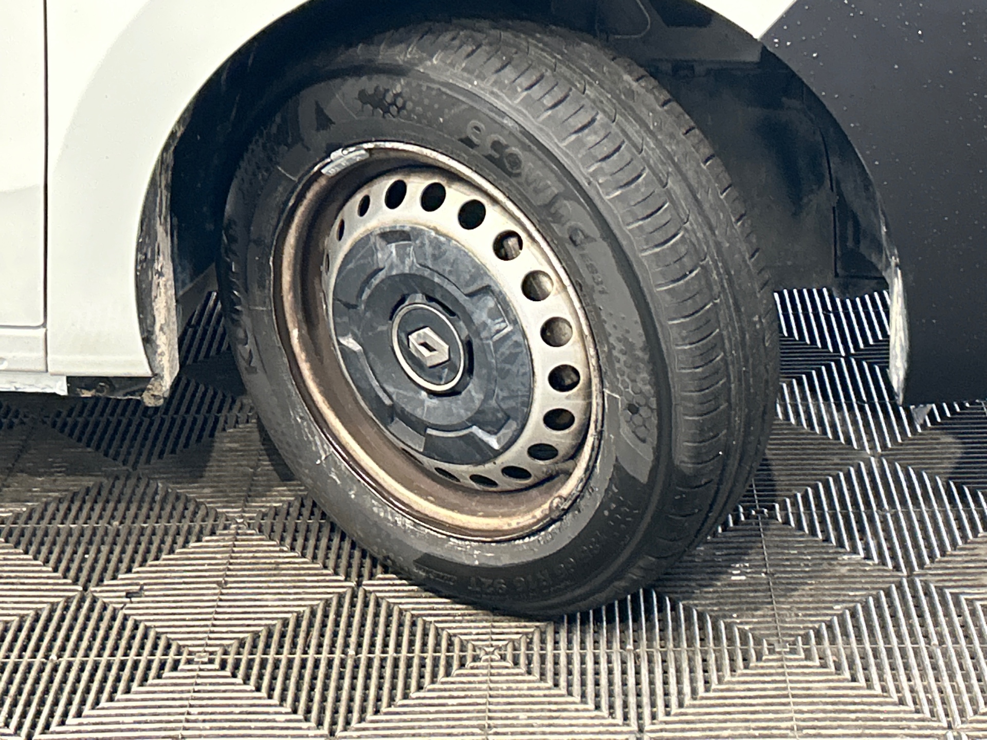 RENAULT EXPRESS VAN Confort Blue dCi 95 - 22 — expertise