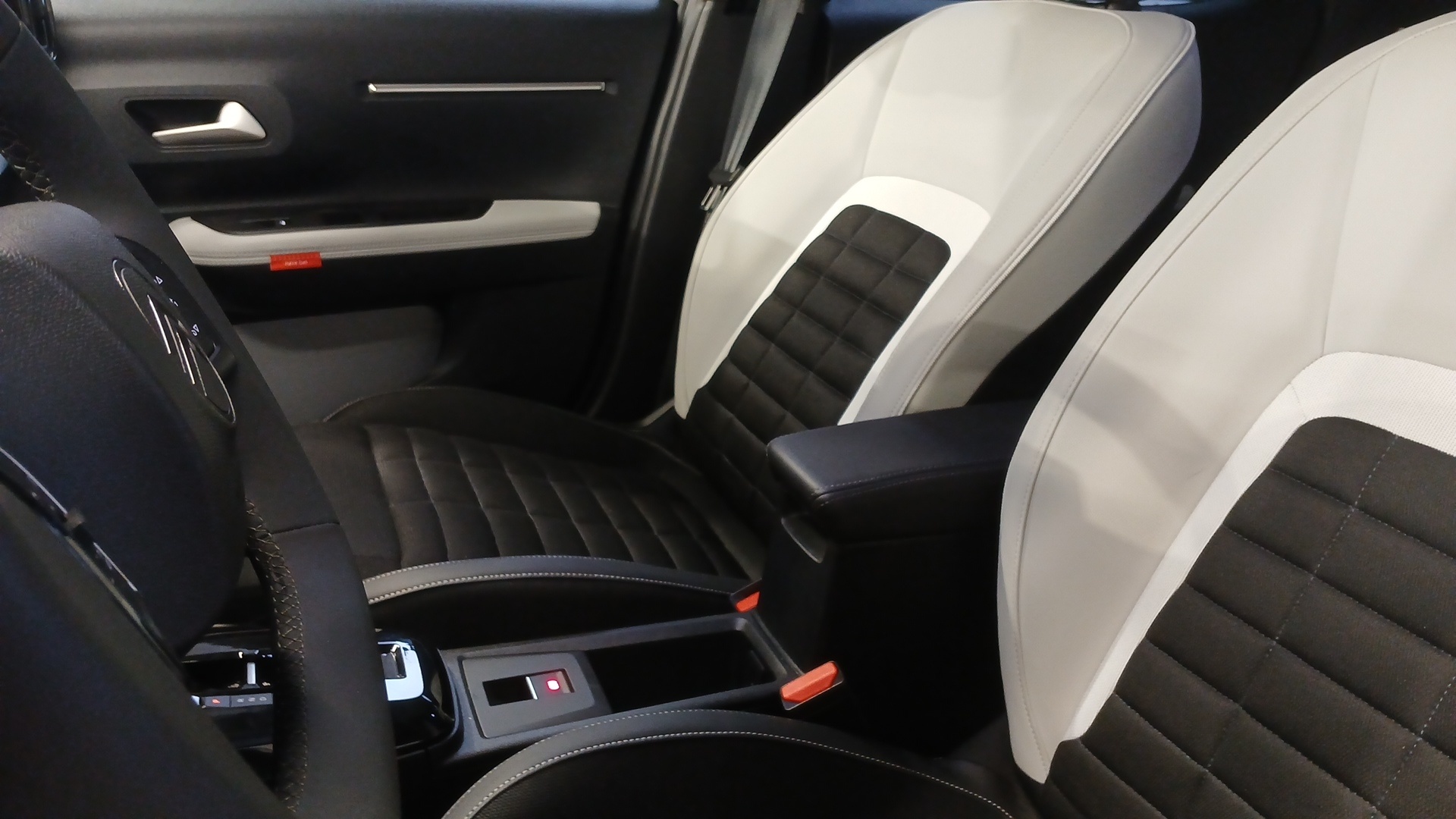 CITROEN C3 AIRCROSS Hybride 145 E-dcs6 MAX