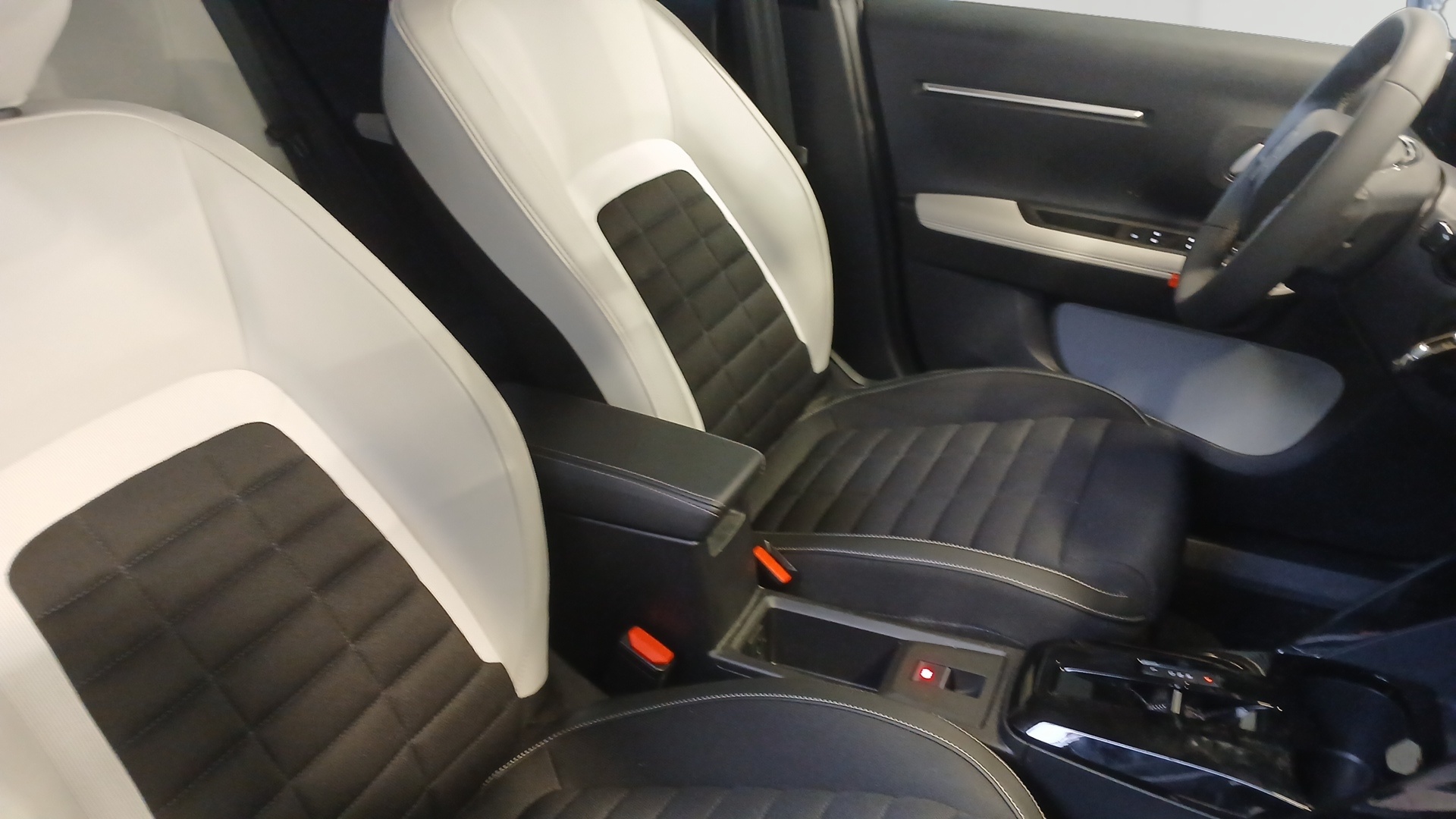 CITROEN C3 AIRCROSS Hybride 145 E-dcs6 MAX
